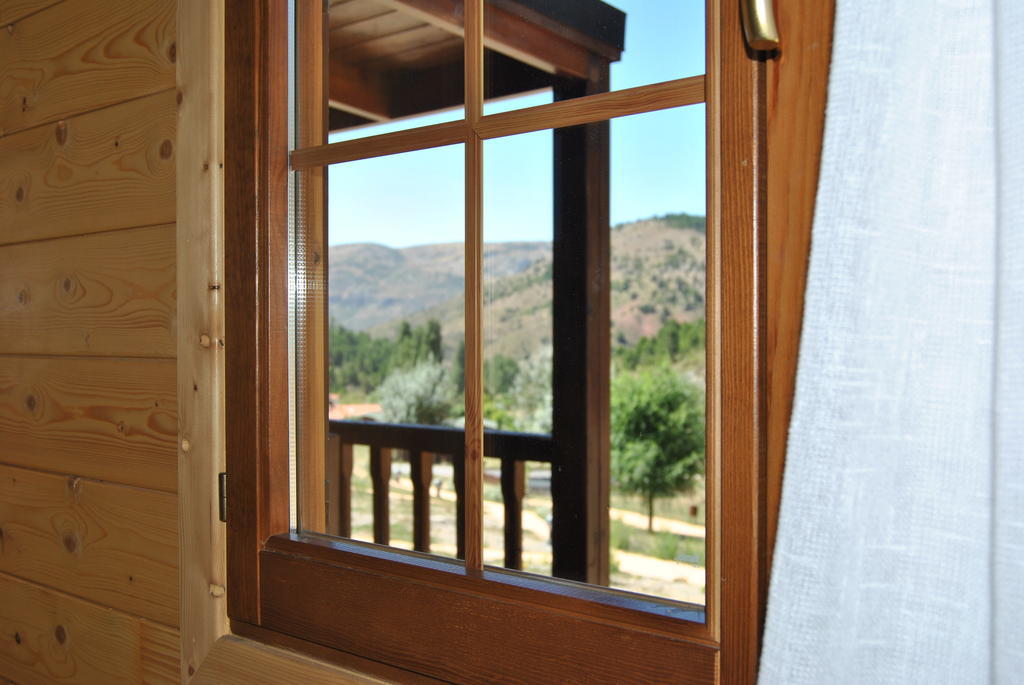 Cabanas De Javalambre Camarena de la Sierra Værelse billede